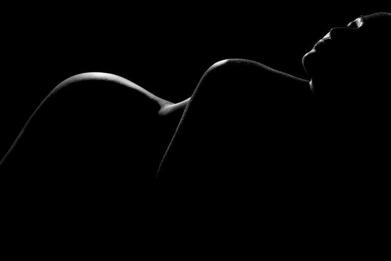 Fine Art Nude photography training - model in silhouette - Lindsay Adler Photography